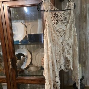 Crochet Lace Open-Front Vest in Cream (L)